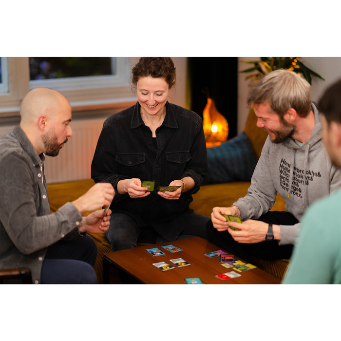 23668_elemonsters-2026-edition-chemistry-card-game-action1.jpg