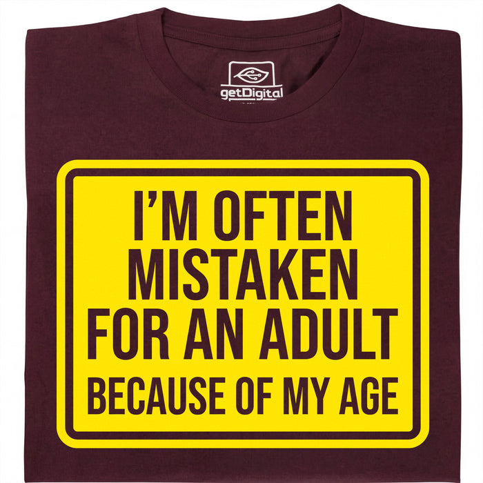 Mistaken For An Adult - Vista principal Camiseta Rojo Oscuro