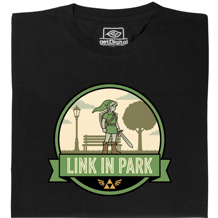 Link in Park - Hauptansicht T-Shirt Schwarz