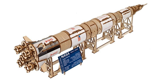 Maquette en bois NASA Saturn V