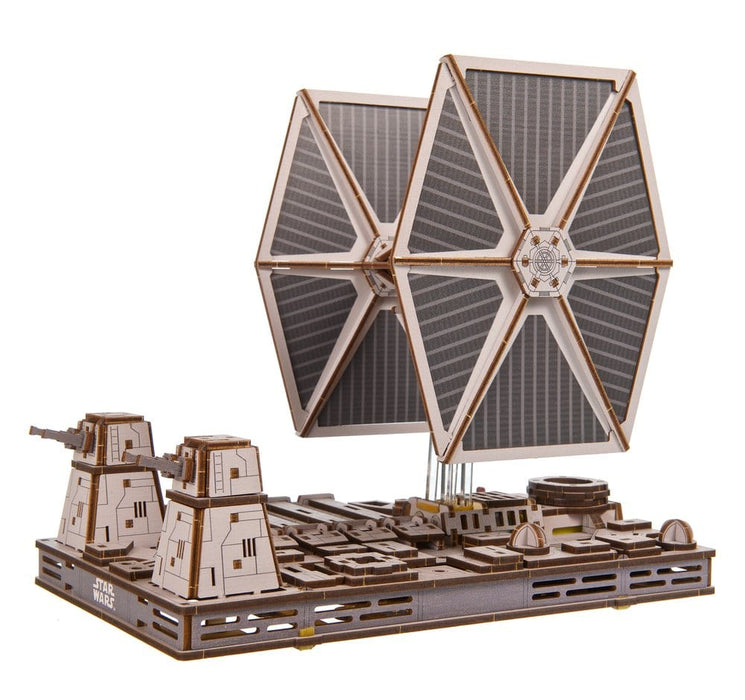 Maquette en bois Star Wars TIE Fighter