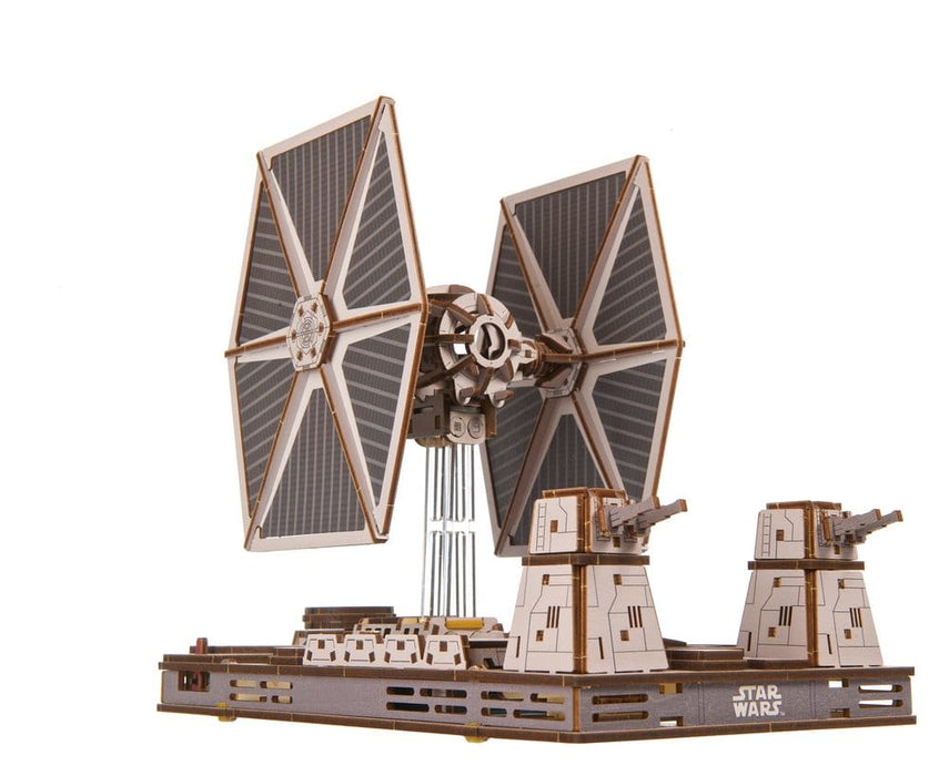 Maquette en bois Star Wars TIE Fighter